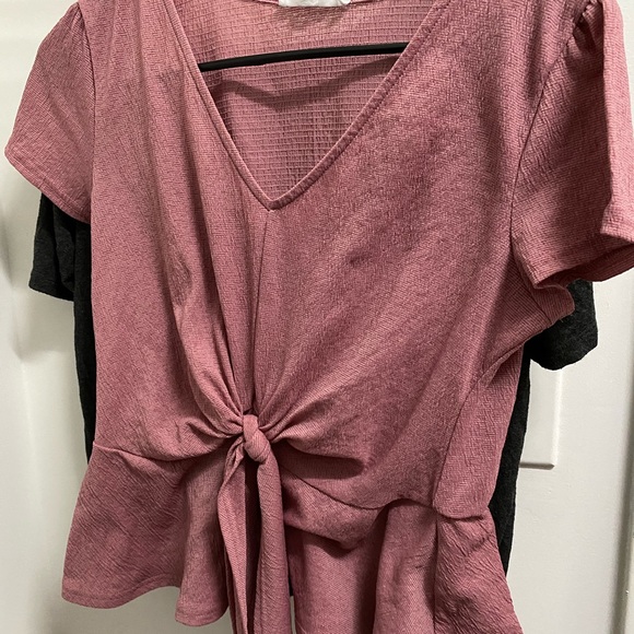 Blouse - Picture 2 of 3